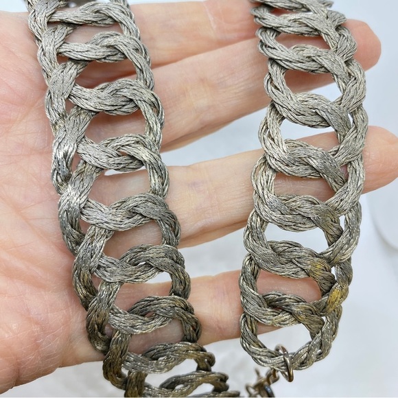 Silver Wire Loops Necklace Unisex - Picture 2 of 8